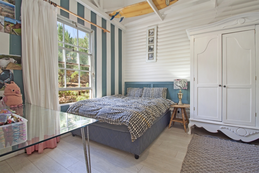 To Let 5 Bedroom Property for Rent in San Michel Western Cape